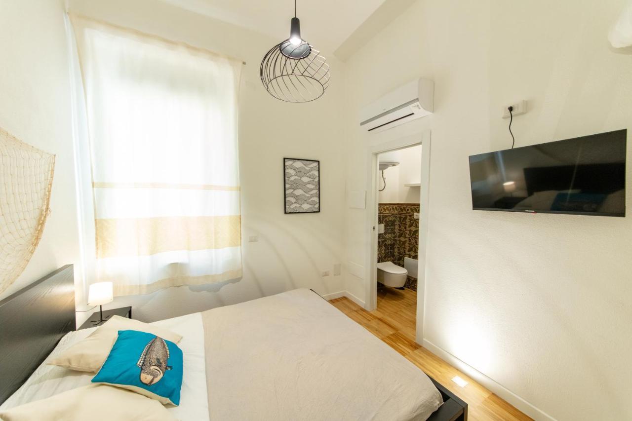 Lele'S Rooms Кальяри Экстерьер фото